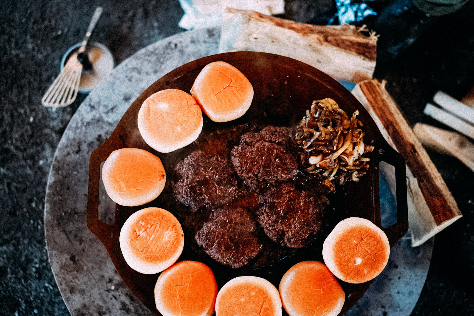 Hamburgare på stekhäll